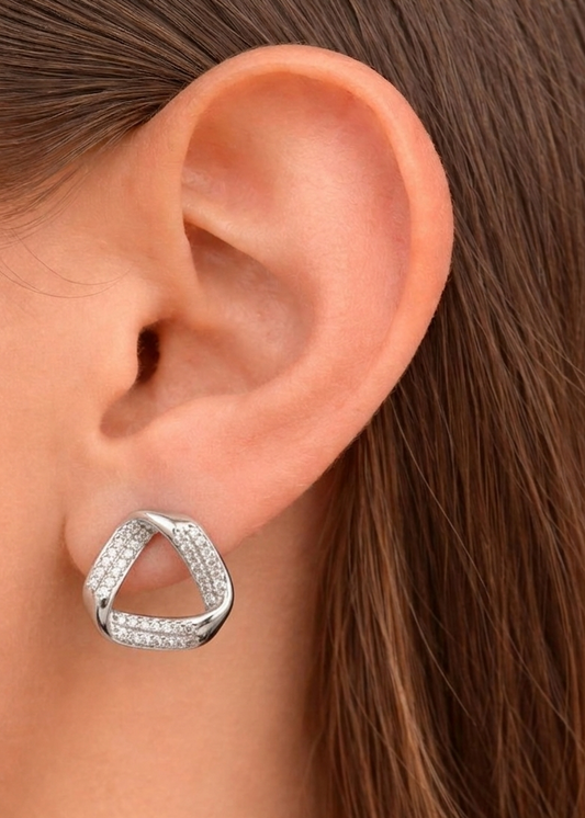 ARETES TRIANGULO PLATEADO