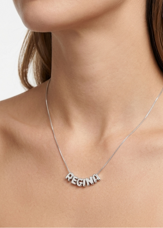 COLLAR LETRAS BUBBLE PLATEADO
