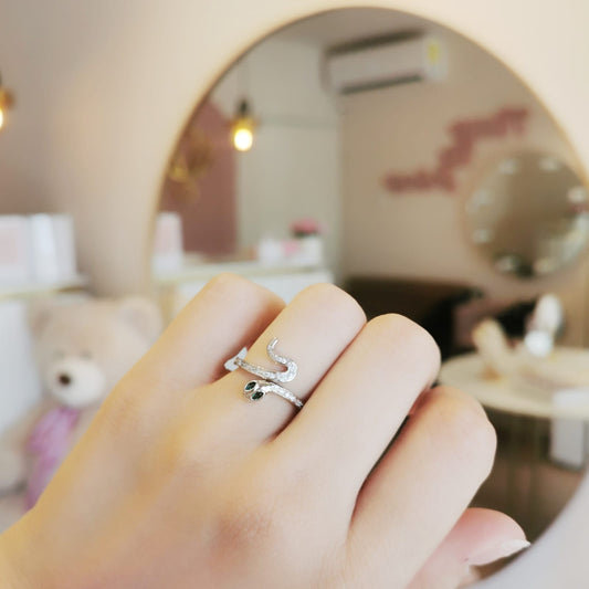 ANILLO SERPIENTE PLATEADA