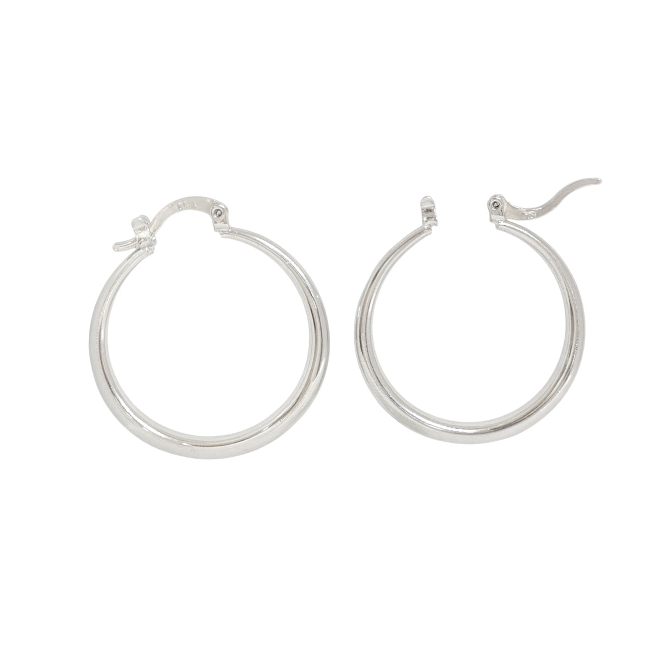 ARRACADAS DELGADAS PLATEADAS